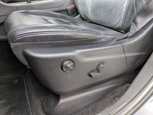 Used 2014 Jeep Grand Cherokee Limited image 13