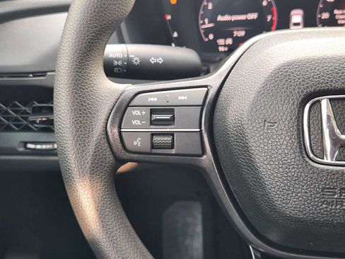 Used 2025 Honda Accord LX image 25