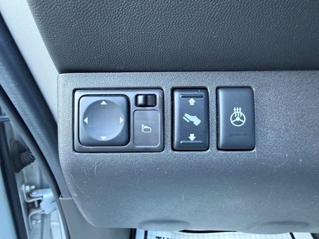 Used 2012 Nissan Pathfinder LE AWD/4WD image 14