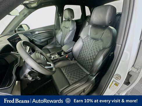 Used 2025 Audi SQ5 Premium Plus w/ Premium Plus Package AWD/4WD image 28