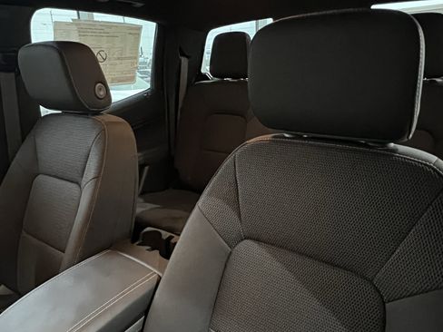 New 2025 GMC Canyon Elevation w/ Convenience Package image 18