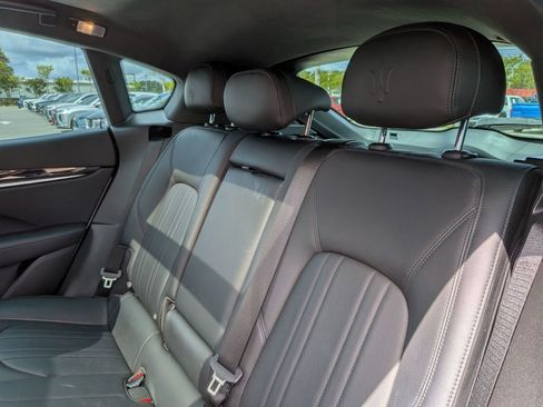 Used 2022 Maserati Levante GT AWD/4WD image 30