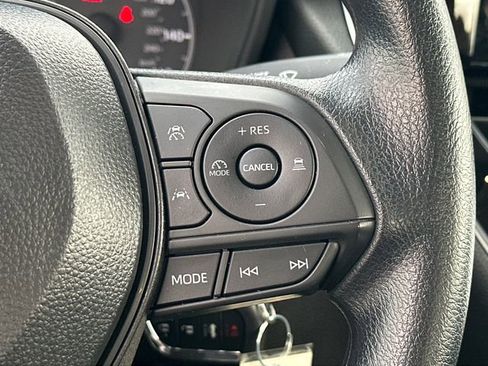 Used 2025 Toyota Corolla LE FWD image 20