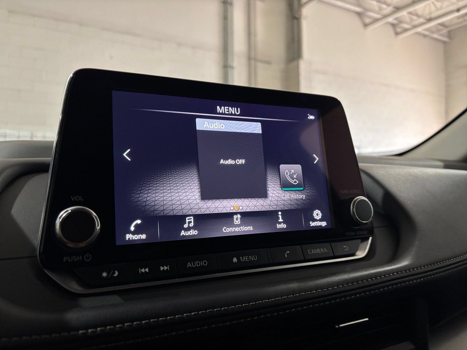 Used 2025 Nissan Rogue SV FWD image 19