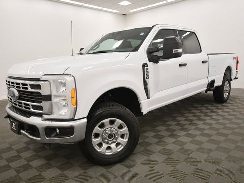 Used 2023 Ford F350 XL image 2
