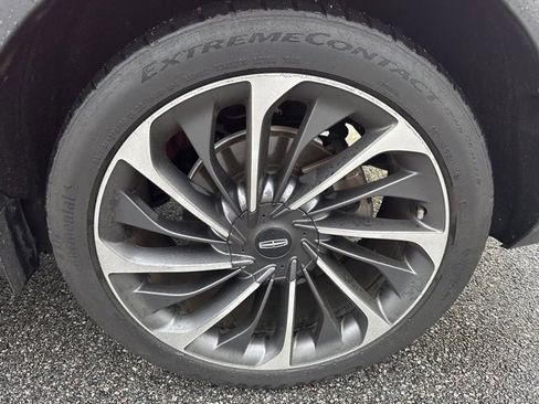 Used 2020 Lincoln Aviator Reserve w/ Equipment Group 202A image 9