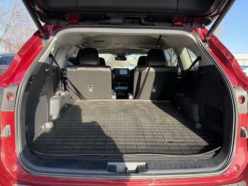 Used 2022 Toyota Highlander Limited image 24