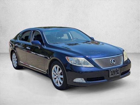 Used 2007 Lexus LS 460 RWD image 3