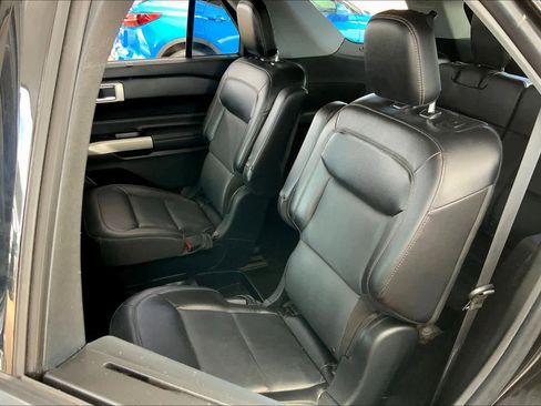 Used 2021 Ford Explorer Limited w/ Equipment Group 301A image 20