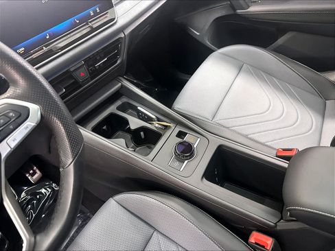 Certified 2026 Volkswagen Tiguan SE R-Line AWD/4WD image 21