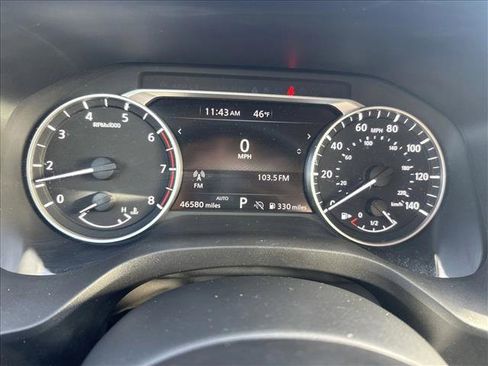 Used 2024 Nissan Rogue SV image 11