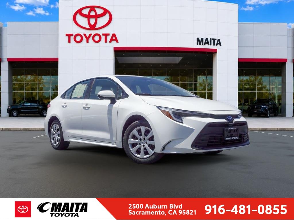 Certified 2024 Toyota Corolla LE FWD image 1
