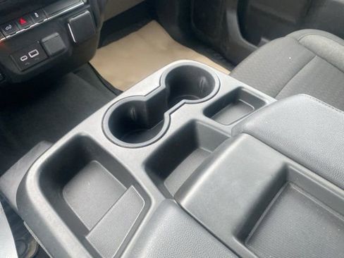 Used 2024 Chevrolet Silverado 1500 Custom image 17