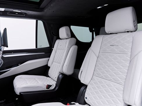 Used 2026 Cadillac Escalade V AWD/4WD image 53