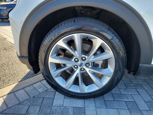 Used 2021 Ford Explorer Platinum w/ Equipment Group 601A image 13