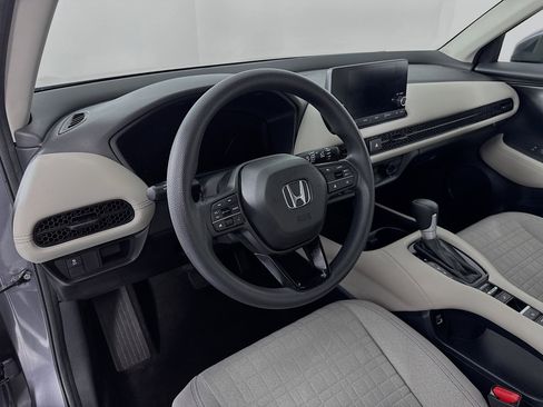 Certified 2023 Honda HR-V LX image 9