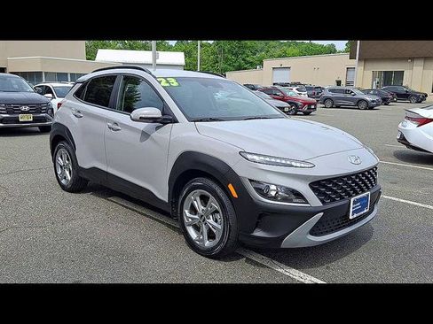 Certified 2023 Hyundai Kona SEL AWD/4WD image 2