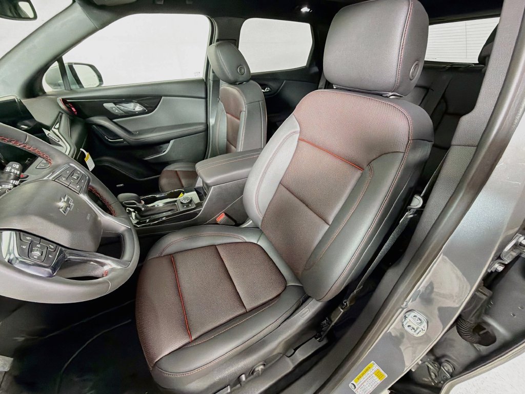 New 2026 Chevrolet Blazer RS w/ LPO, Floor Liner Package AWD/4WD image 11