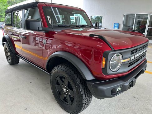 Used 2025 Ford Bronco Big Bend w/ Black Diamond Package AWD/4WD image 9
