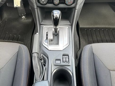 Used 2018 Subaru Crosstrek 2.0i Premium w/ Moonroof Package AWD/4WD image 12