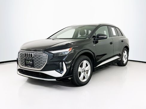 Used 2024 Audi Q4 e-tron Premium Plus w/ Premium Plus AWD/4WD image 3