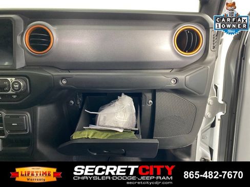 Used 2023 Jeep Gladiator Mojave w/ Cold Weather Group AWD/4WD image 30