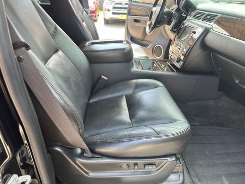 Used 2010 GMC Yukon Denali AWD/4WD image 26