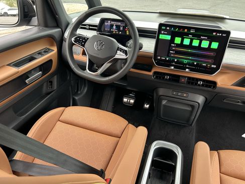 New 2025 Volkswagen ID. Buzz Pro S Plus image 11