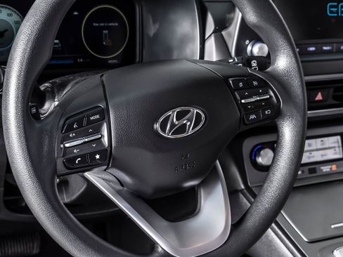 Used 2023 Hyundai Kona SE w/ Cargo Package FWD image 18