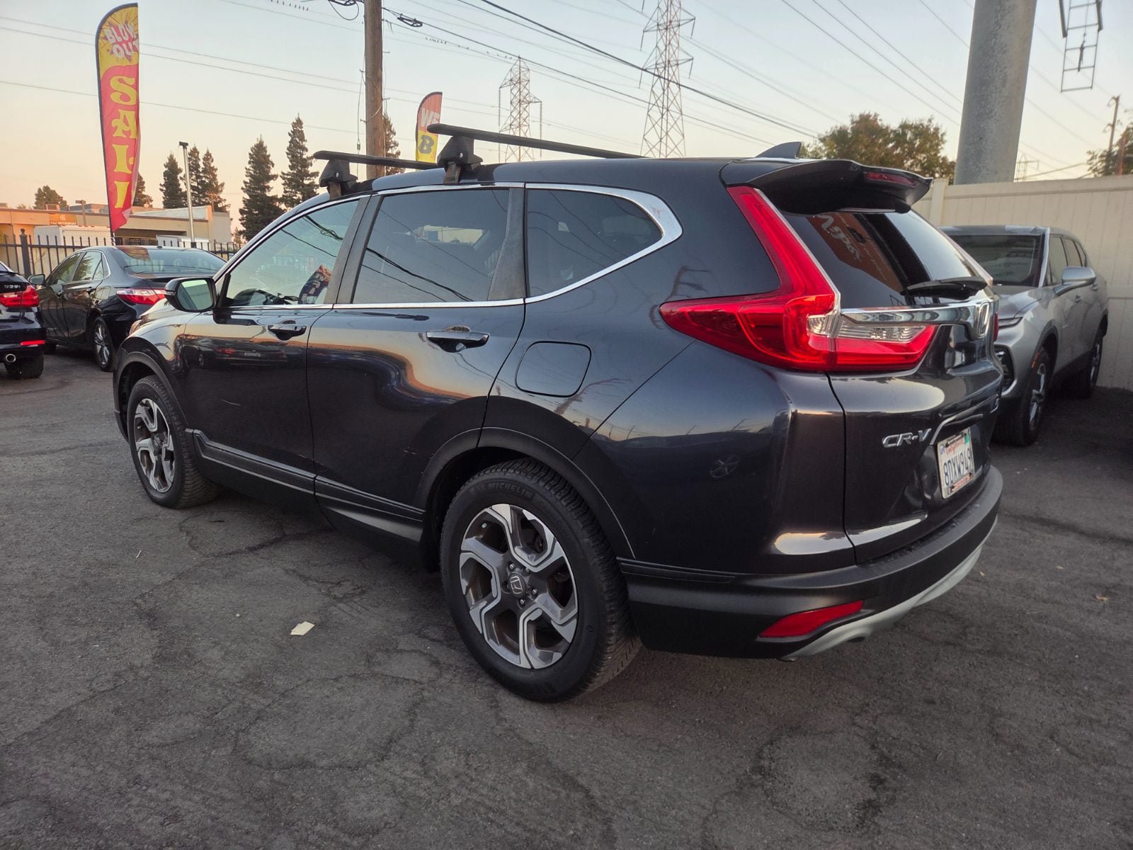Used 2018 Honda CR-V EX image 2