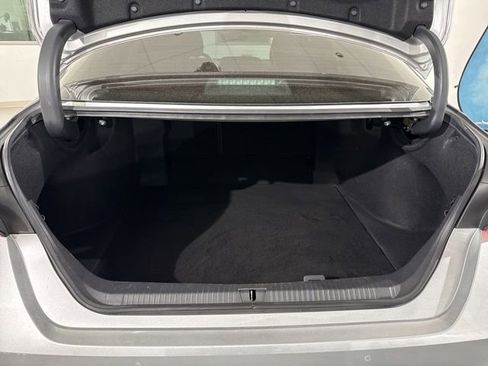 Used 2019 Toyota Avalon Limited w/ Advanced Safety Package FWD image 10