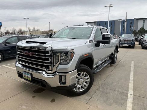 Used 2020 GMC Sierra 2500 SLT w/ SLT Convenience Package AWD/4WD image 4