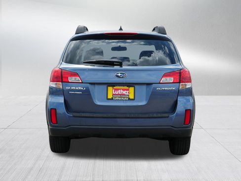 Used 2014 Subaru Outback 2.5i Premium w/ Accessory Value Package (OYY) AWD/4WD image 6