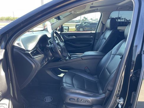 Used 2021 Buick Enclave Avenir w/ Avenir Technology Package image 11