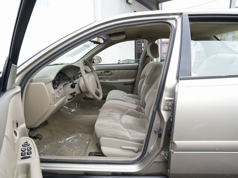 Used 1998 Buick Century Custom image 21