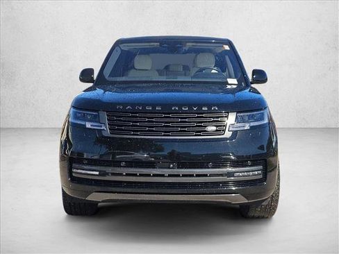 Used 2023 Land Rover Range Rover SE image 2