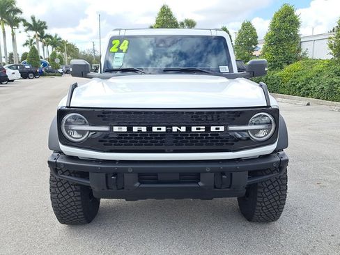 Used 2024 Ford Bronco Wildtrak image 2
