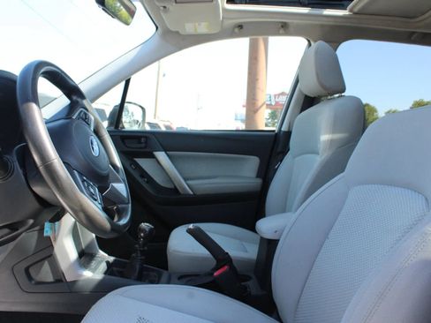 Used 2017 Subaru Forester 2.5i Premium AWD/4WD image 14