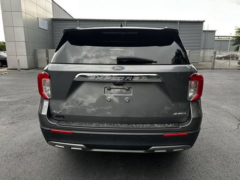 Certified 2022 Ford Explorer XLT w/ Equipment Group 202A AWD/4WD image 6