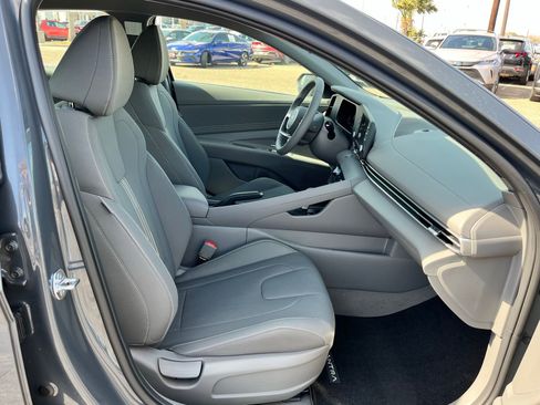 New 2026 Hyundai Elantra Sport FWD image 22
