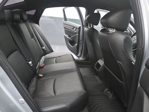 Used 2019 Honda Accord Sport image 23