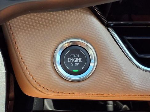 New 2026 Chevrolet Equinox ACTIV w/ Convenience Package III FWD image 23