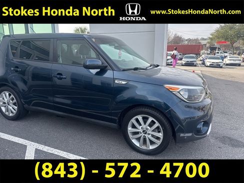 Used 2019 Kia Soul + image 5