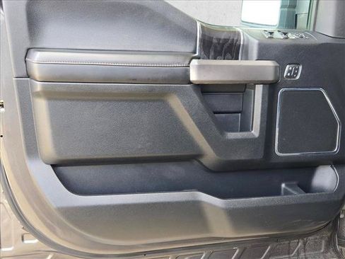 Used 2018 Ford F150 Platinum w/ Equipment Group 701A Luxury AWD/4WD image 10
