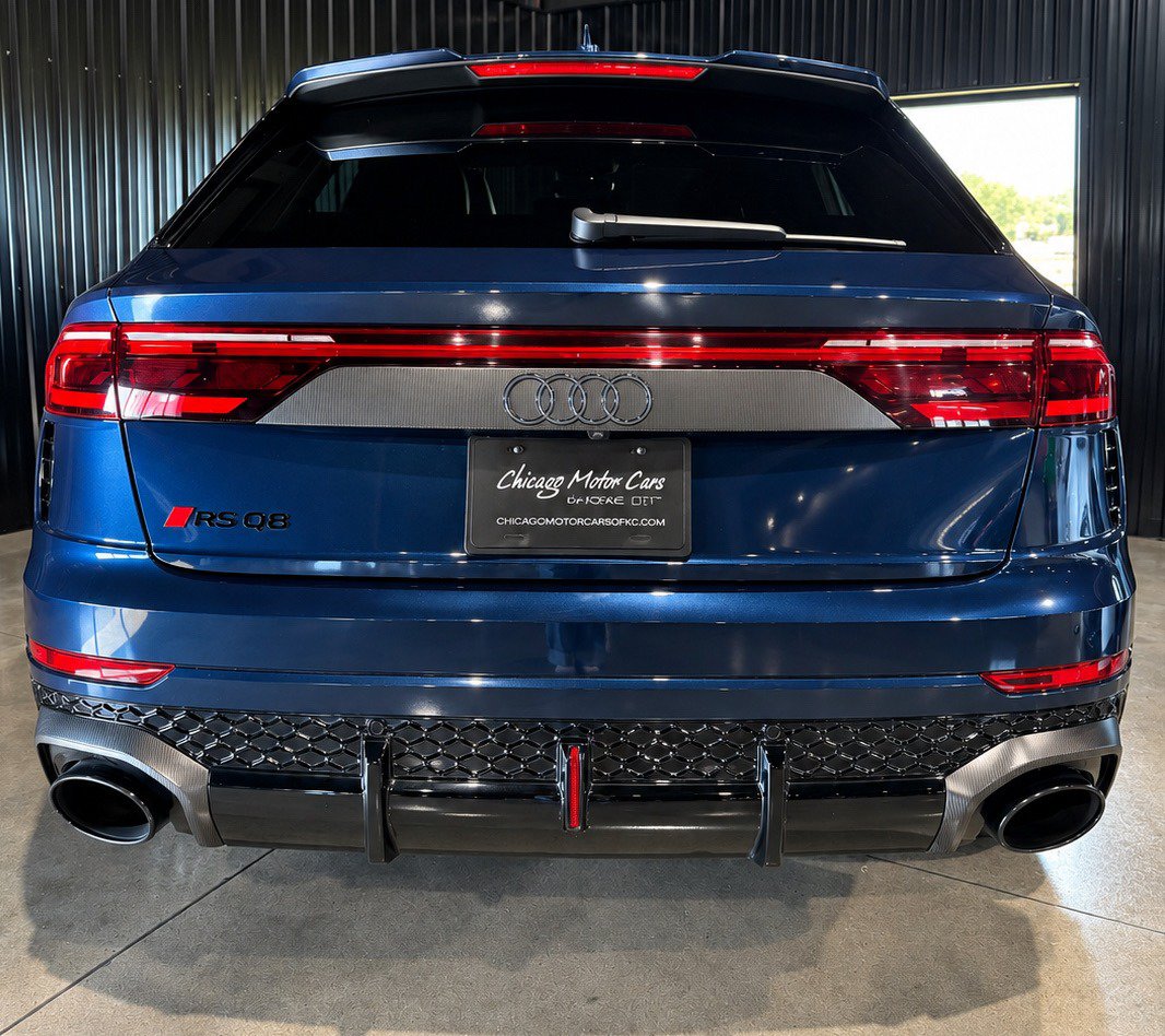 Used 2025 Audi RS Q8 performance AWD/4WD image 4