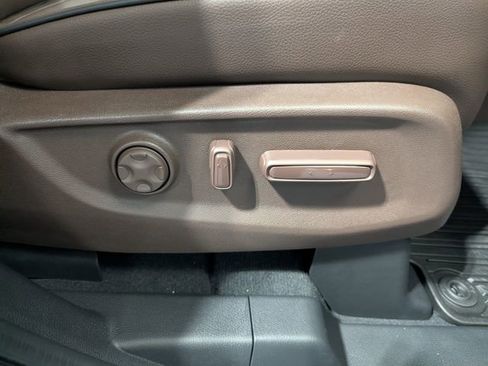 New 2026 Honda Odyssey Touring image 18