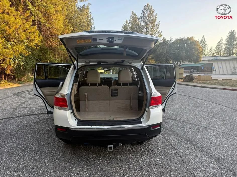 Used 2013 Toyota Highlander SE AWD/4WD image 20