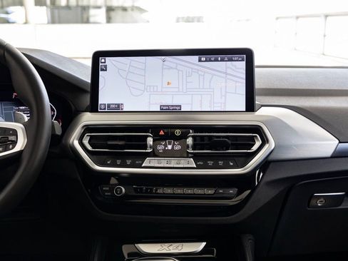 Certified 2025 BMW X4 xDrive30i w/ Premium Package image 12