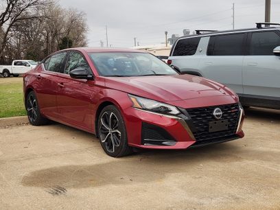 Used 2024 Nissan Altima 2.5 SR
