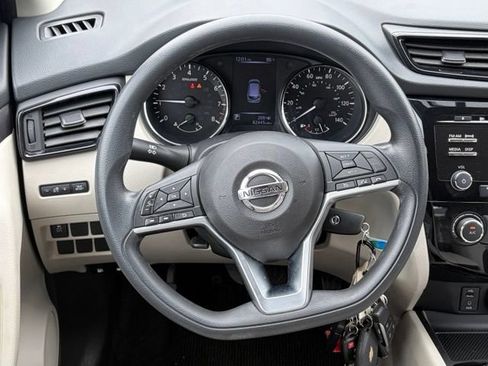 Used 2017 Nissan Rogue Sport S FWD image 34
